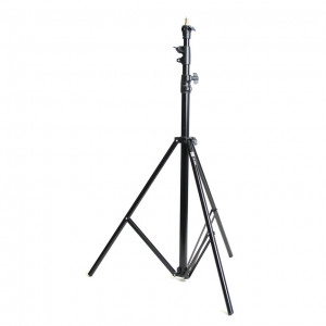 Comparison of 803 and 804 light tripods